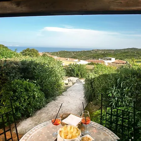 公寓式酒店 Punta Falcone 4*