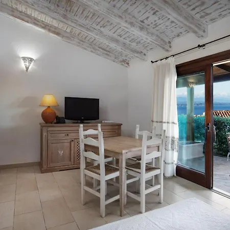 شقة فندقية Punta Falcone
