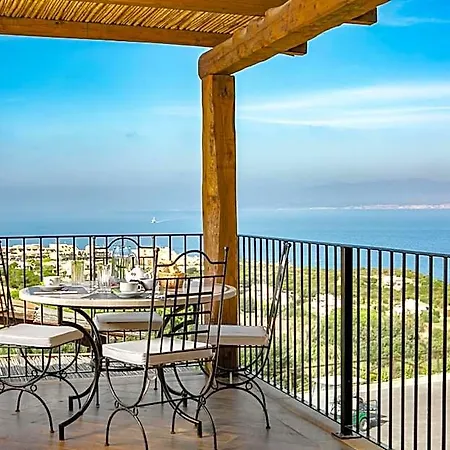 Punta Falcone Aparthotel