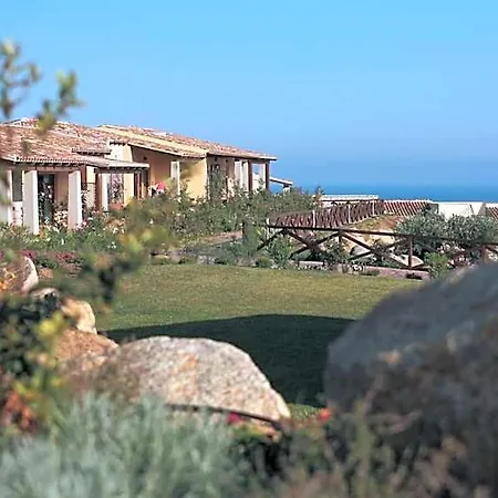 Punta Falcone سانتا تيريزا غالّورا