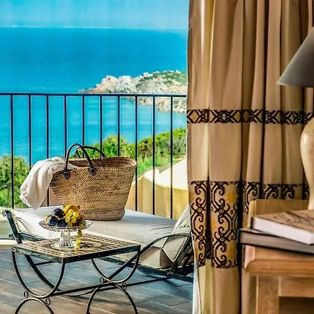 Punta Falcone Aparthotel