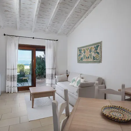 Aparthotel Punta Falcone 4*