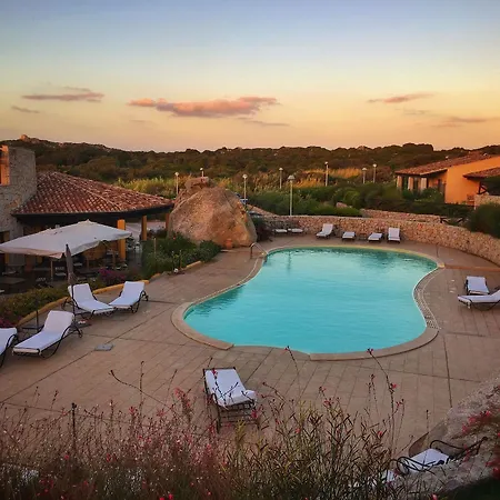 Punta Falcone 4* سانتا تيريزا غالّورا