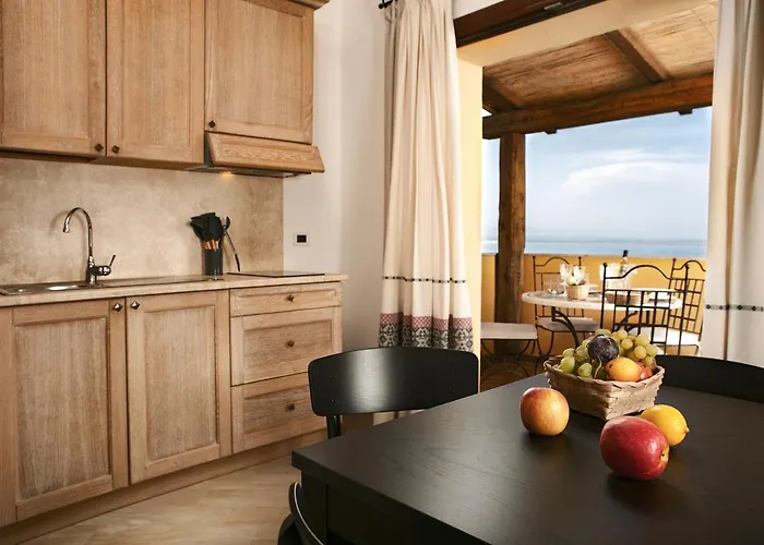 Punta Falcone Apartahotel Santa Teresa Gallura