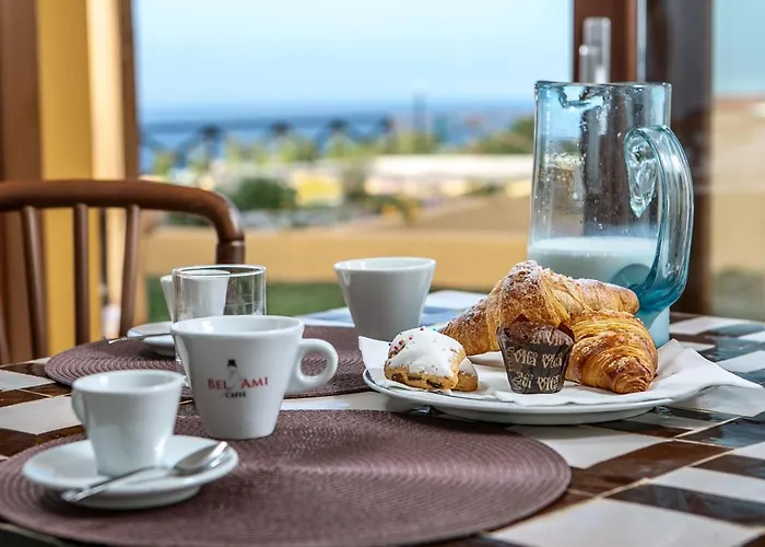 公寓式酒店 Punta Falcone 4*