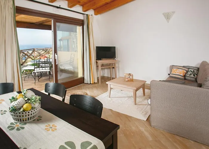 Punta Falcone 4*
