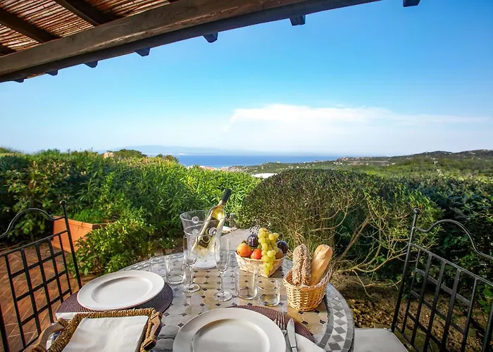 Punta Falcone Apartahotel 4*