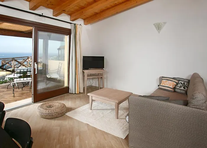 Punta Falcone 4*
