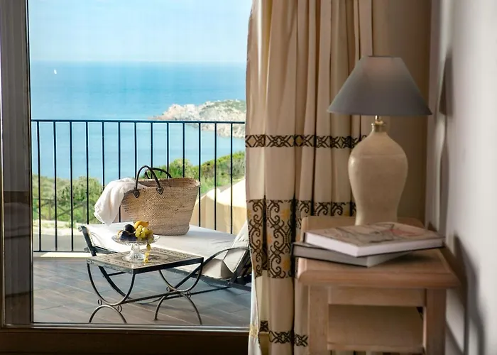 Punta Falcone 4*